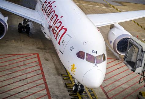 Accident 787 Tail Strike On Landing Mentour Pilot