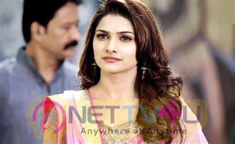 Prachi Desai Hot N Sexy Photos Galleries HD Images