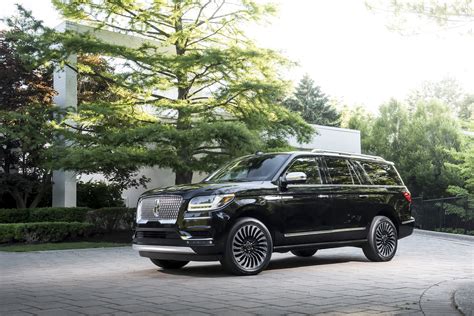 Lincoln Reveals 2018 Navigator L In Black Label Destination Trim