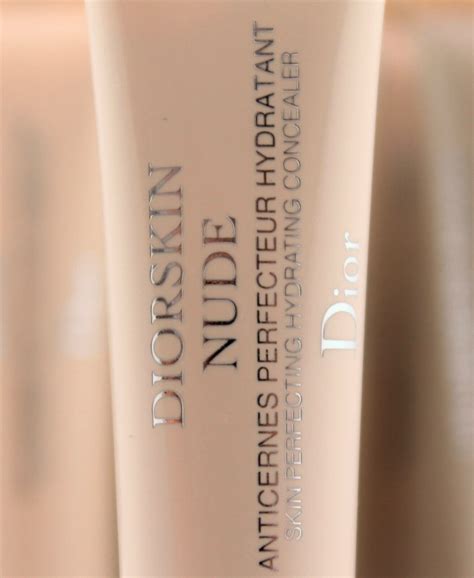 DIOR Diorskin NUDE SKIN PERFECTING HYDRATING CONCEALER Full Size