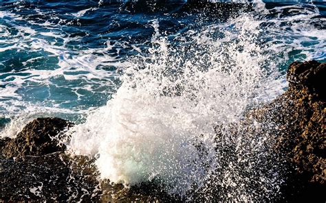 Free Awesome wave - Coolwallpapers.me!