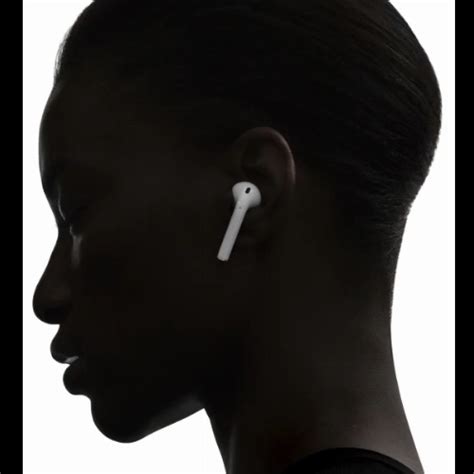 Купить беспроводные наушники Apple AirPods 2