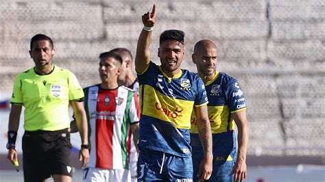 Everton Super A Palestino Y Se Encaram En La Parte Alta Del