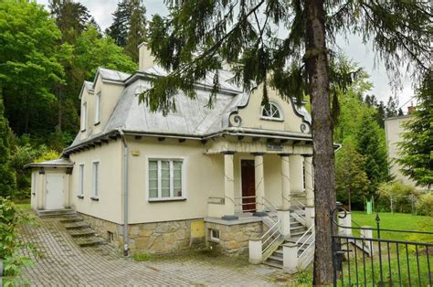 Galeria Krynica Dworek Krynica