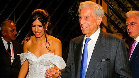 Mario Vargas Llosa y las imágenes inéditas de la boda de su nieta que