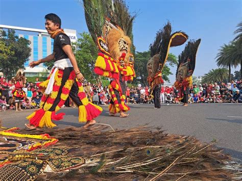 Reog Is A Traditional Dance From Ponorogo East Java Editorial Stock