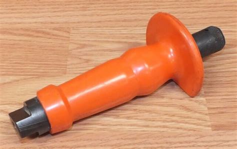 Genuine Dayton 2x782 Drive Pin Hammer Tool With Rubber Grip Read