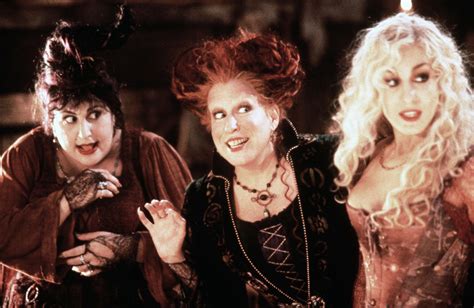 ‘hocus Pocus 2 Announced With Bette Midler Sarah Jessica Parker And Kathy Najimy Returning