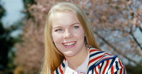 ‘the Donna Reed Show Star Janet Landgard Dies At 75 After Cancer Battle