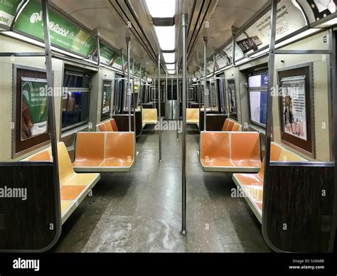 R46 New York Subway Train Stock Photo - Alamy