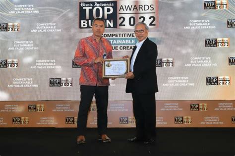 Kinerja Impresif BRI Raih Penghargaan Top BUMN Awards 2022 Kategori