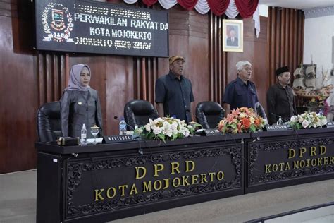 Rapat Paripurna Dprd Kota Mojokerto Wali Kota Sampaikan Penjelasan Rancangan Kua Dan Ppas Tahun