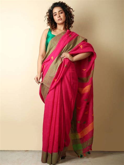 Premium Quality Pink Khadi Cotton Saree With Temple Motif