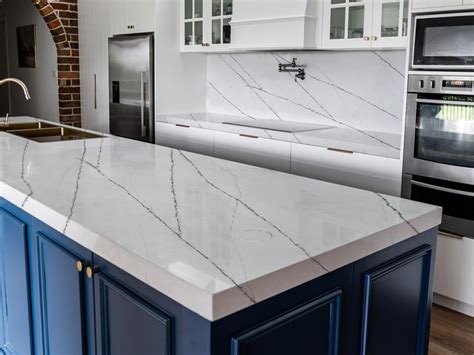 Classic Calacatta Bella Quartz Stratus Countertops Slab 5079