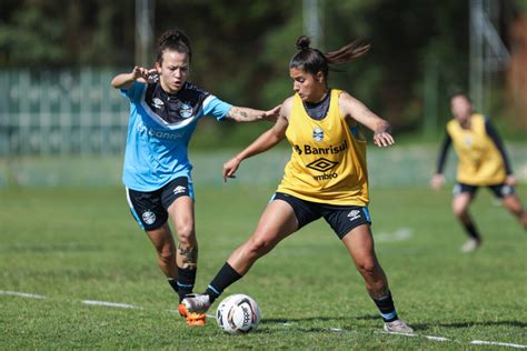 Gurias Gremistas Iniciam Semana Intensa De Trabalhos