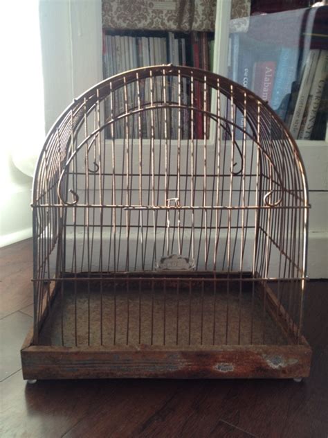 Linen Chic Bird Cage Vignette