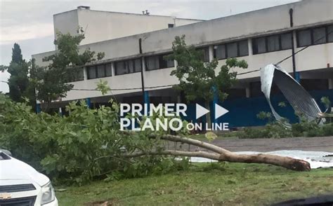 18 escuelas afectadas por el temporal en Ituzaingó a dos se les voló