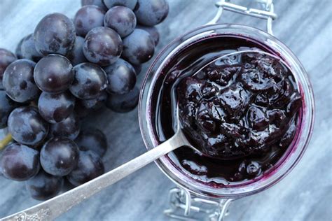 Old Fashioned Grape Jam