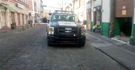 Policía accidentalmente dispara su arma y mata a compañero en Puebla