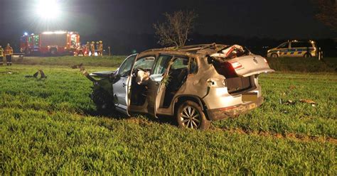 Rheinbach Auto Berschl Gt Sich Mehrmals Drei Verletzte