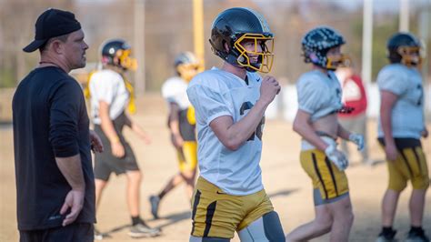 How Murphy football can compete for a title behind Hunter Stalcup