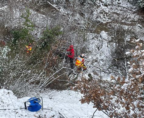 Hautes Alpes Sortie De Route Dans Les Gorges De La M Ouge Une