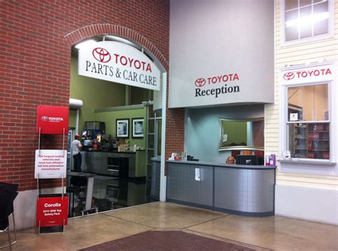 About Green Toyota in Springfield, IL | New Toyota Dealership