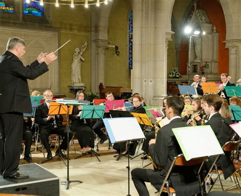 Valdoie Lorchestre dharmonie offre un concert à léglise