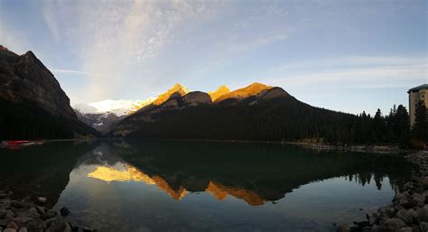 Sunrise at Lake Louise, Banff National Park. [5840x3168] [OC] : EarthPorn