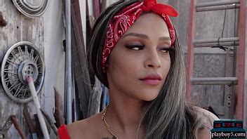 La Latina Au Gros Cul Londyn Chanel Fait Un Striptease En Solo Pour Playboy XVIDEOS