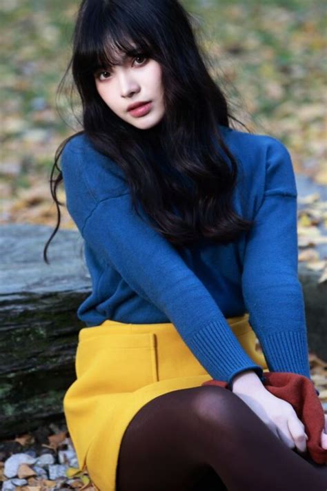 Pretty Looking And Pretty Clueless Pantyhosed Chinese Wife Free Asia Porn Photo