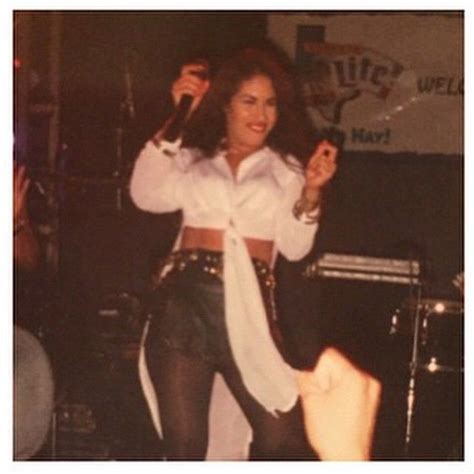 So Beautiful 😍 Thanks Normaalvear Selena Selenaquintanilla Selenaylosdinos Queen Tejano