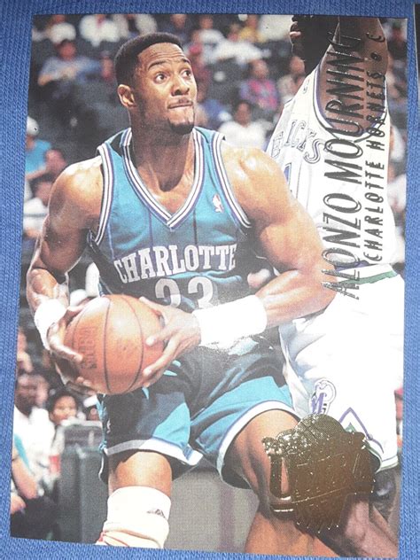 1994 95 Alonzo Mourning Fleer Ultra Card 23 Charlotte Hornets NBA HOF