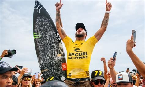 Filipe Toleto é Campeão Mundial De Surfe Pela Primeira Vez Bernadete Alves Bernadete Alves