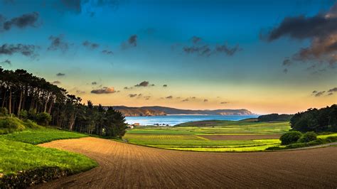 Beautiful Scenery Trees Fields Sky Clouds Mountains Lake