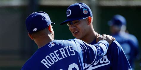 Dodgers Julio Urias to throw with groin injury