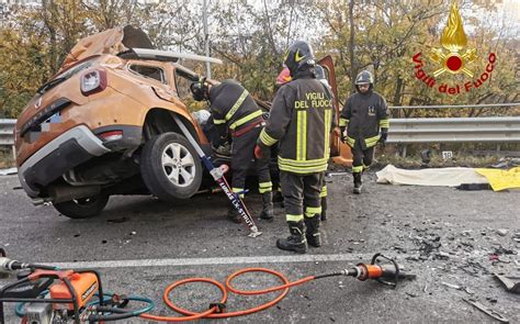 Schianto Frontale Tra Auto E Camion Morte Tre Persone Radio Bruno