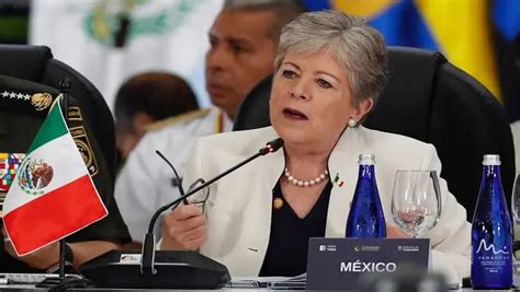 México niega ingreso de autoridades de Ecuador a su embajada teleSUR