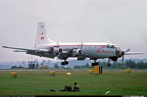 Canadair CP-107 Argus 2 (CL-28-2) - Canada - Air Force | Aviation Photo ...