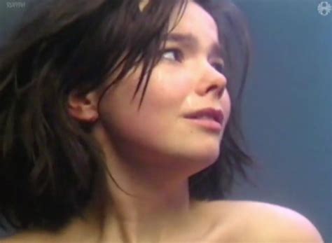 Björk Nue Dans Glerbrot