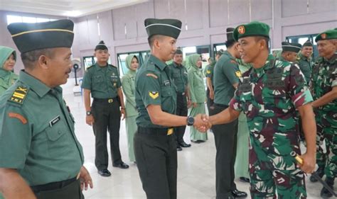 Dandim Klk Pimpin Upacara Korps Raport Kenaikan Pangkat Anggota