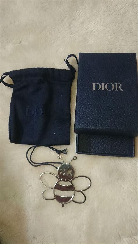 Dior X Kaws Collaboration Bee Key Charm Limited Editi Gem