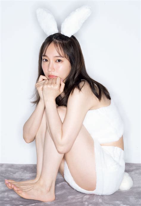 吉岡里帆が『週プレ』表紙に、“うさ耳”姿で破壊力抜群の“激かわ”ショットを披露 Entame Next アイドル情報総合ニュースサイト