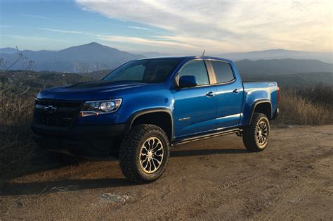 2020 Chevrolet Colorado Zr2 Does It Best The Gladiator