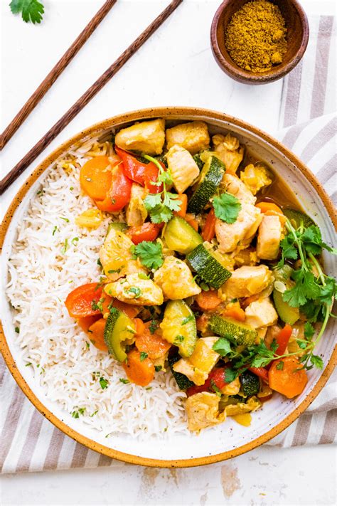 Chicken Curry With Vegetables Eating Bird Food
