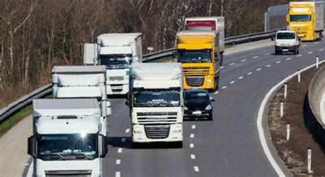 Green Pass I Camionisti Blocchiamo L Autostrada Ma La Protesta