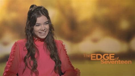 Hailee Steinfeld on Edge of Seventeen, Balancing Movies & Music | Collider