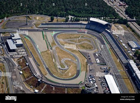 Vue A Rienne Au Hockenheim Ring C L Bre Circuit De Course O Se