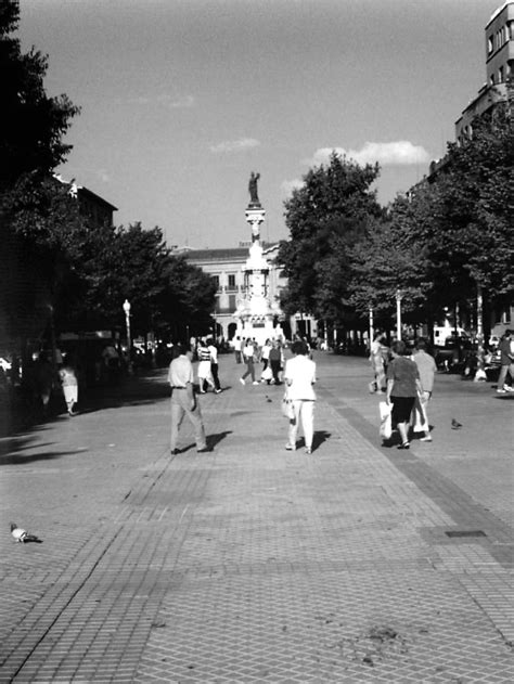 Abril Memorias Del Viejo Pamplona