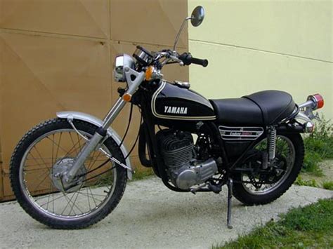 Review Of Yamaha Dt 360 1975 Pictures Live Photos And Description